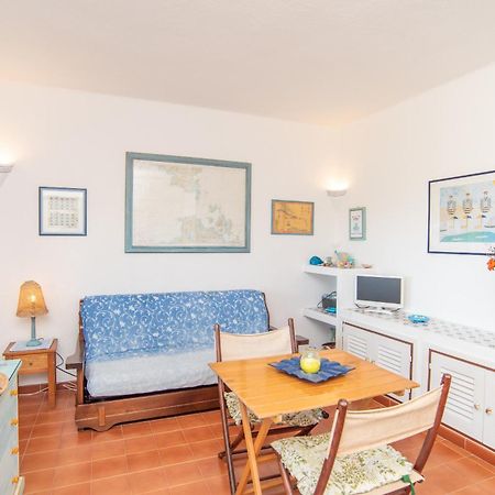 Flat La Quercia Apartment Палау Екстериор снимка